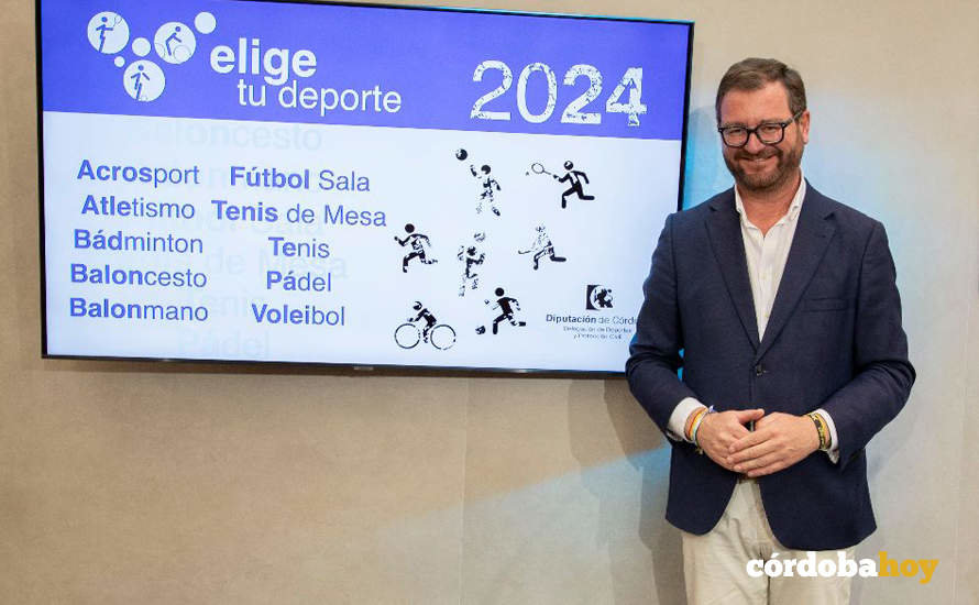 El delegado de Deportes y Protección Civil de la institución provincial, Antonio Martín, presenta el programa 'Elige tu deporte'