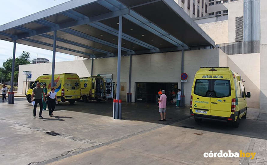 Ambulancias de SSGA en Urgencias del Reina Sofía