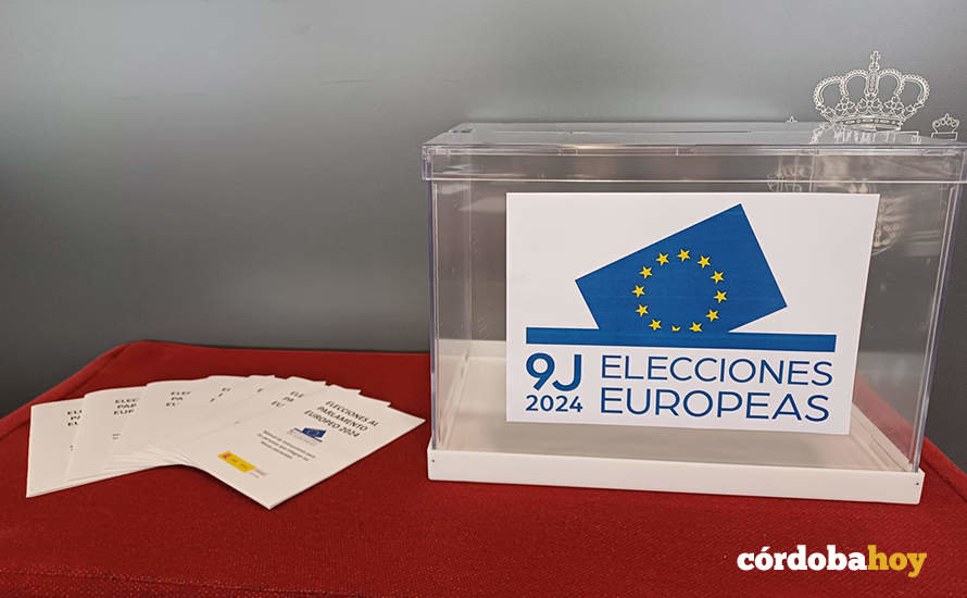 Urna para las elecciones europeas de 2024