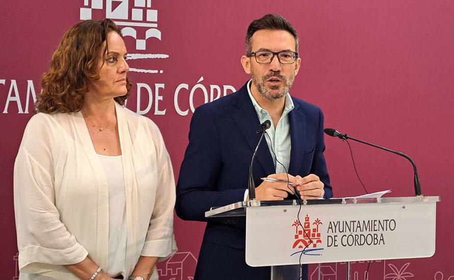 Isabel Bernal y José Antonio Romero en una rueda de prensa esta mañana FOTO PSOE