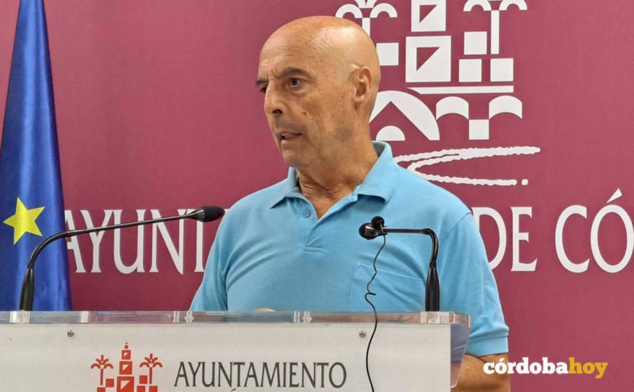 El portavoz del PSOE en el Ayuntamiento de Córdoba, Antonio Hurtado