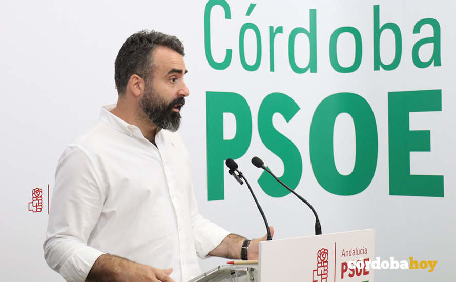 Alberto Mayoral en la sede del PSOE cordobés