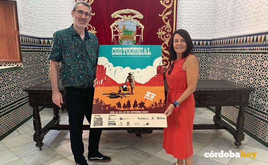 Moisé Bedmar y María Delgado presentan el cartel de Cortogenial FOTO AYUNTAMIENTO DE PUENTE GENIL