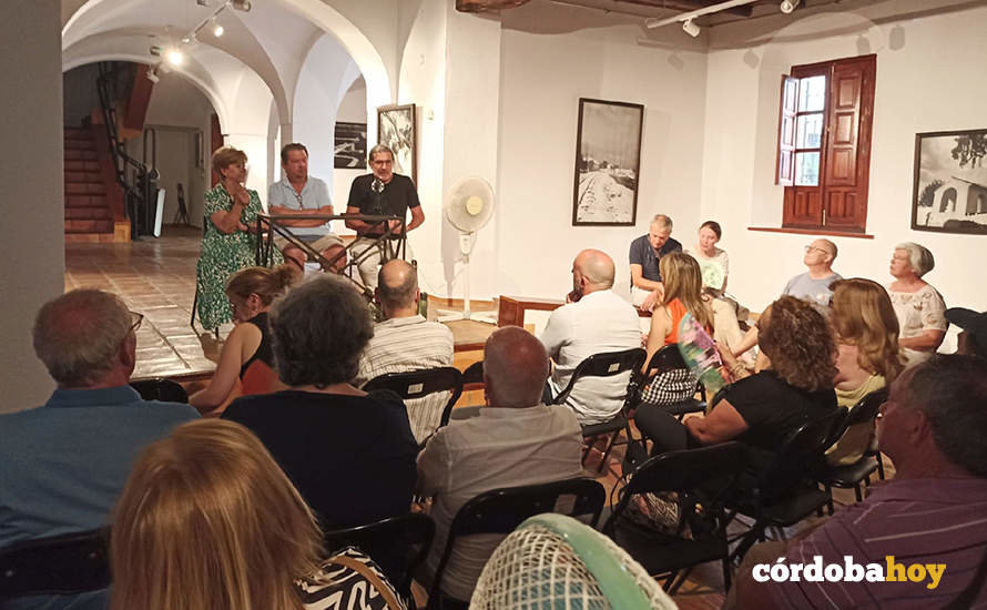 Un momento de la asamblea de la Plataforma Unidos por el Agua en Pozoblanco FOTO UNIDOS POR EL AGUA