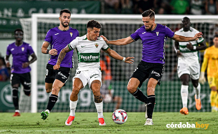 Un momento del partido entre el Elche CF y el Córdoba CF FOTO ELCHE CF